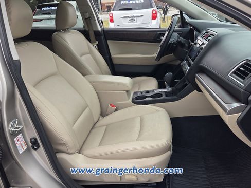 Used 2016 Subaru Outback 2.5i Limited image 16