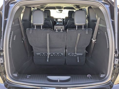 New 2026 Chrysler Pacifica Select image 12