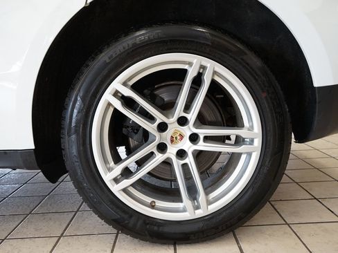 Used 2019 Porsche Macan image 58