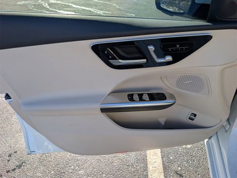 Used 2023 Mercedes-Benz C 300 4MATIC Sedan image 13