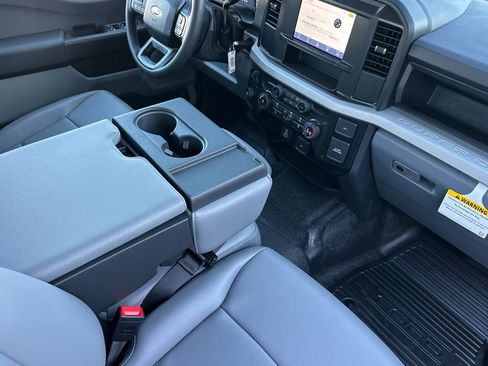 New 2026 Ford F250 XL w/ XL Chrome Package image 15