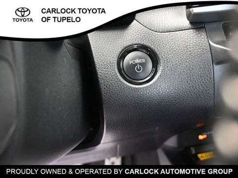 Used 2025 Toyota Camry SE image 16