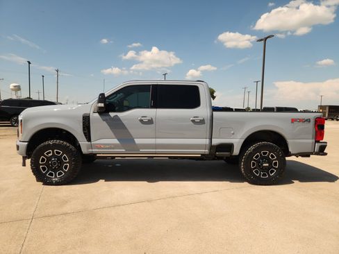 New 2026 Ford F250 Platinum AWD/4WD image 24
