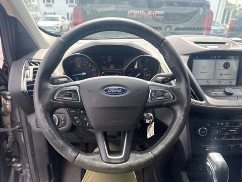 Used 2018 Ford Escape SEL w/ Ford Safe & Smart Package AWD/4WD image 10