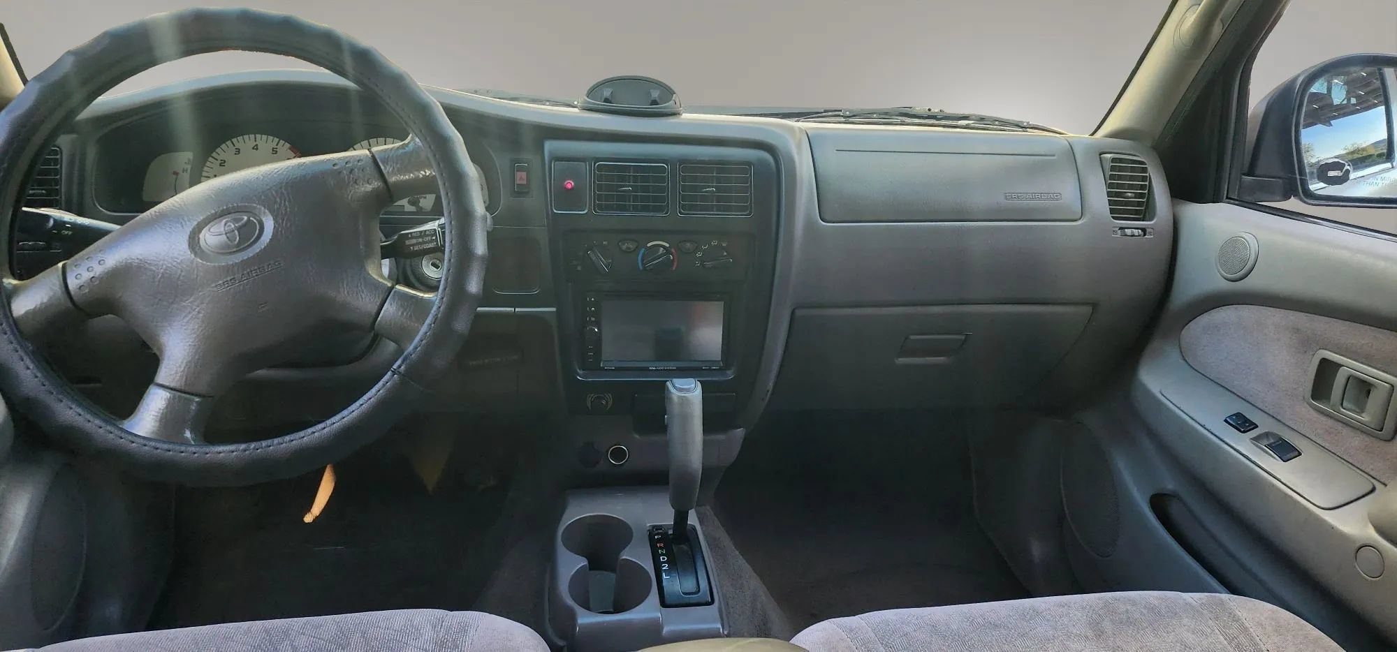 Used 2002 Toyota Tacoma PreRunner w/ SR5 Pkg w/ Chrome Pkg RWD image 9