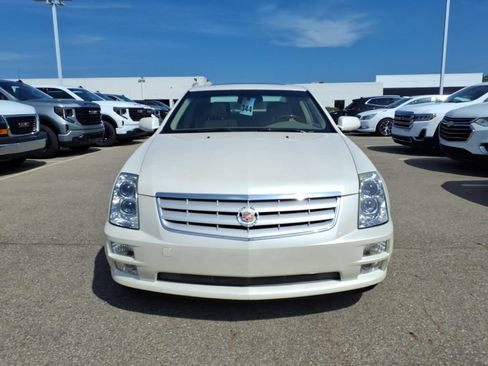Used 2007 Cadillac STS w/ Preferred Equipment Group AWD/4WD image 2