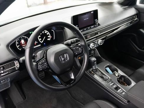 Certified 2025 Honda Civic Sport image 3