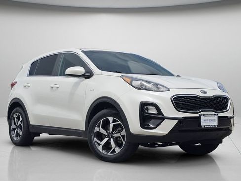 Used 2022 Kia Sportage LX AWD/4WD image 2