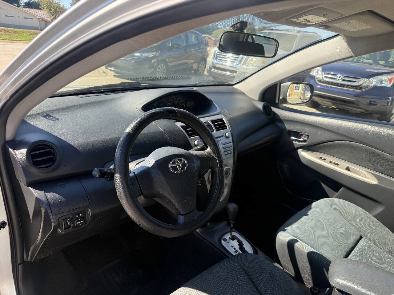 Used 2009 Toyota Yaris Sedan w/ PWR Pkg w/Steel Wheels FWD image 15