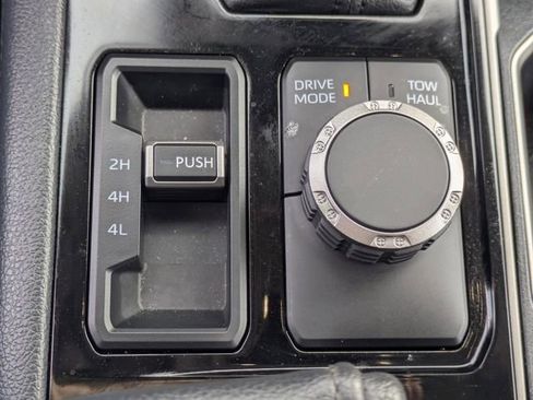 Used 2024 Toyota Tundra Limited image 16