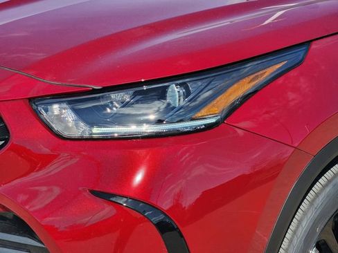 New 2026 Toyota Highlander XSE image 6