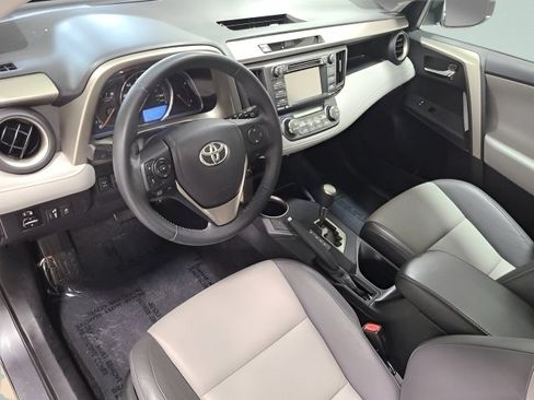 Used 2014 Toyota RAV4 Limited AWD/4WD image 26