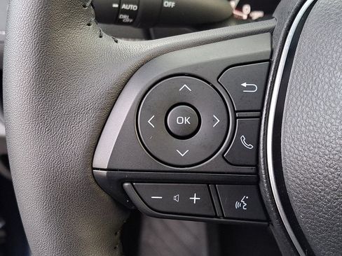 Used 2025 Toyota RAV4 XLE Premium image 21