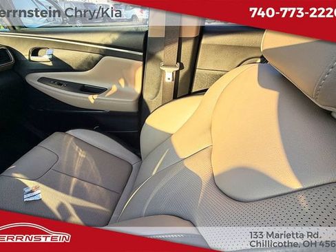Used 2023 Hyundai Santa Fe SEL w/ Premium Package AWD/4WD image 11