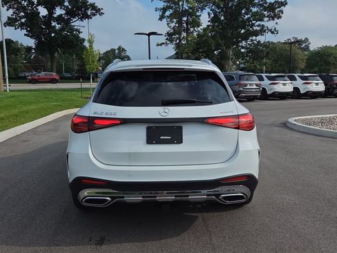 New 2027 Mercedes-Benz GLC 300 4MATIC image 4