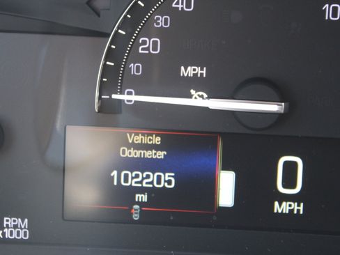 Used 2019 Cadillac XT5 Luxury w/ Advanced Security Package image 21