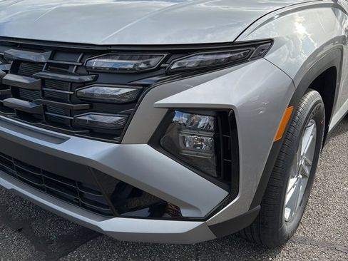New 2026 Hyundai Tucson SE image 9