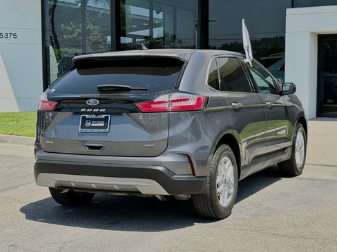 Used 2022 Ford Edge SEL AWD/4WD image 15