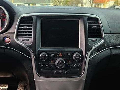 Used 2016 Jeep Grand Cherokee SRT AWD/4WD image 13