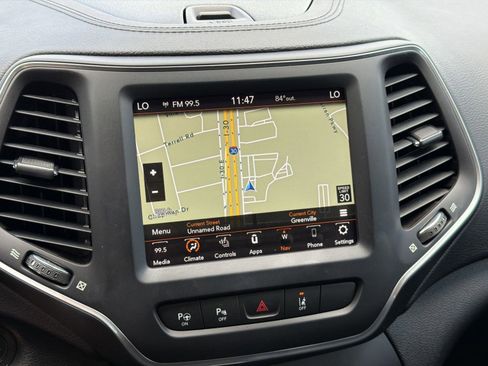 Used 2023 Jeep Cherokee Altitude Lux AWD/4WD image 22