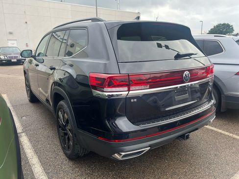 Used 2026 Volkswagen Atlas SE AWD/4WD image 4