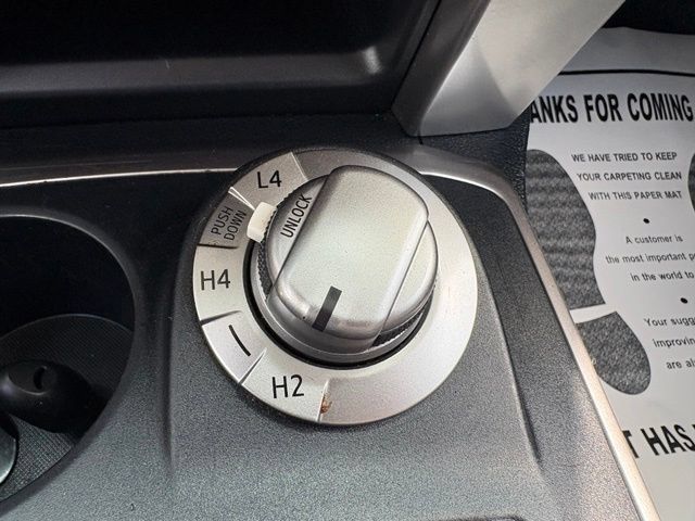Used 2019 Toyota 4Runner SR5 AWD/4WD image 19