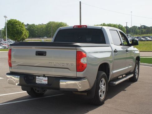 Used 2016 Toyota Tundra SR5 w/ SR5 Upgrade Package RWD image 17