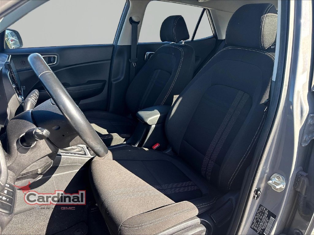 Used 2020 Hyundai Venue SEL w/ Convenience Package FWD image 23