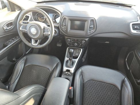 Used 2021 Jeep Compass Latitude image 26