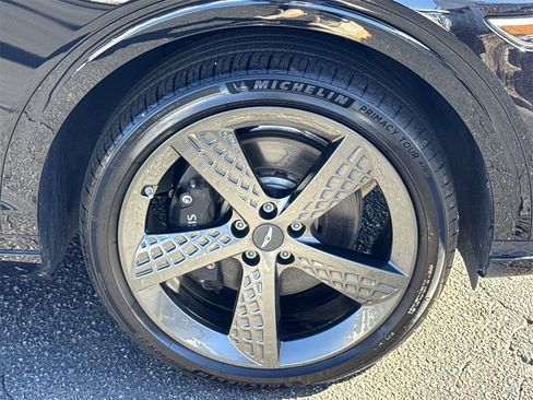 Used 2024 Genesis GV70 2.5T w/ Sport Prestige Package image 12