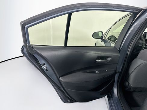 Used 2021 Toyota Corolla LE FWD image 25