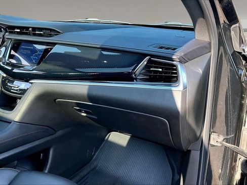 Certified 2024 Cadillac XT6 Sport w/ LPO, Floor Liner Package AWD/4WD image 16