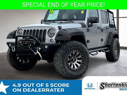 Used 2016 Jeep Wrangler Unlimited Rubicon w/ Connectivity Group image 1