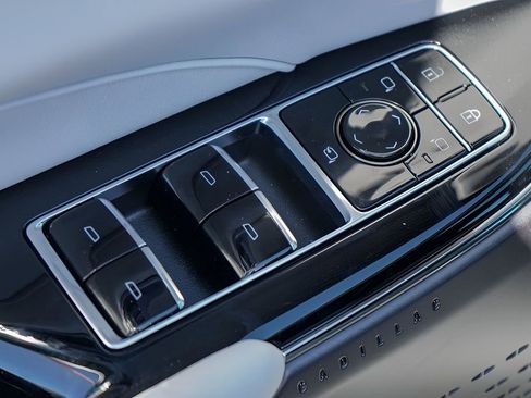 New 2026 Cadillac Lyriq Sport w/ LPO, Floor Liner Package image 17