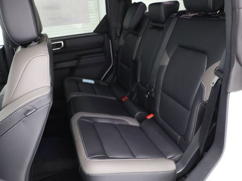 New 2025 Ford Bronco Outer Banks image 13