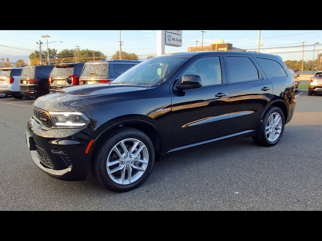 Used 2025 Dodge Durango R/T AWD/4WD image 4