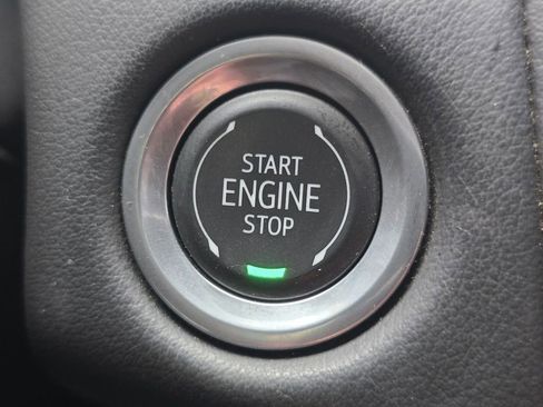 Used 2024 Chevrolet Tahoe Premier AWD/4WD image 35