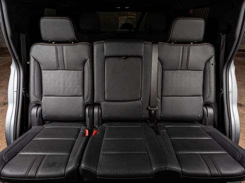 Used 2025 Chevrolet Tahoe RST image 34