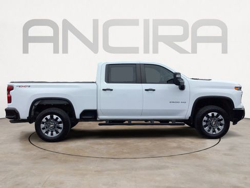 Used 2024 Chevrolet Silverado 2500 Custom w/ Custom Convenience Package image 15