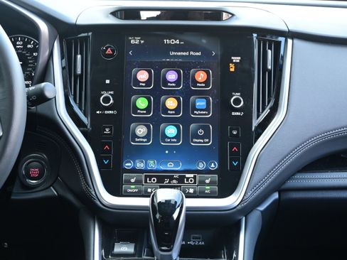 Certified 2025 Subaru Outback Limited image 33