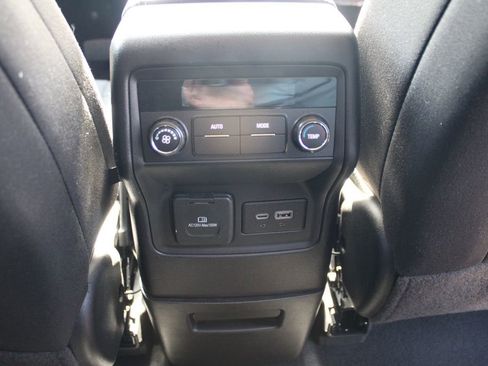 Used 2023 GMC Acadia SLE w/ Driver Convenience Package image 42