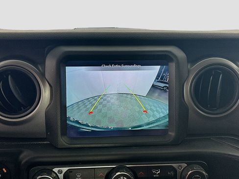Used 2023 Jeep Wrangler Unlimited AWD/4WD image 22