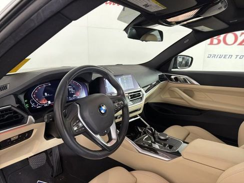 Used 2023 BMW 430i Coupe w/ Premium Package image 12