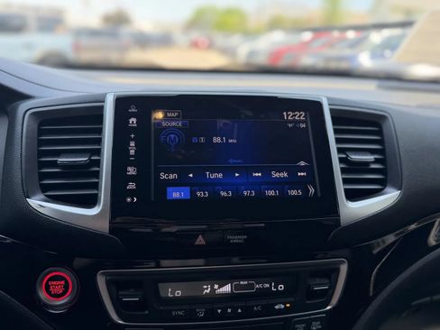 Used 2019 Honda Ridgeline Black Edition image 27