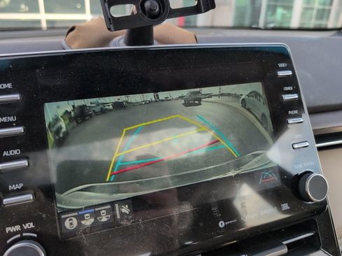 Used 2019 Toyota Avalon Limited w/ Advanced Safety Package image 16