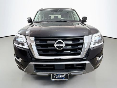 Used 2022 Nissan Armada SL AWD/4WD image 2