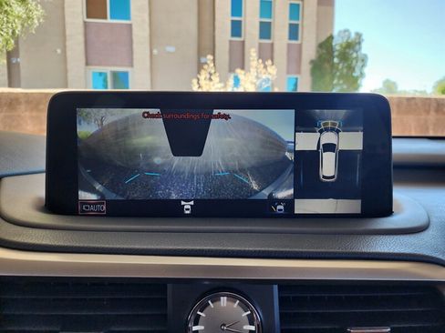 Used 2022 Lexus RX 350L w/ Premium Package image 48