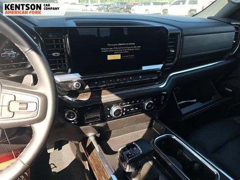 Used 2024 GMC Sierra 1500 Elevation w/ Elevation Premium Package AWD/4WD image 6