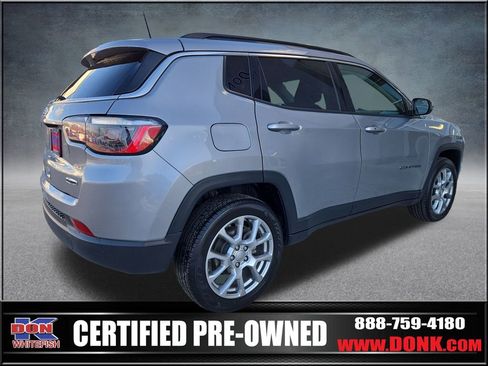 Used 2022 Jeep Compass Latitude image 8