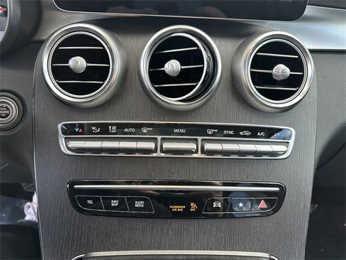 Used 2020 Mercedes-Benz GLC 300 GLC 300 image 23